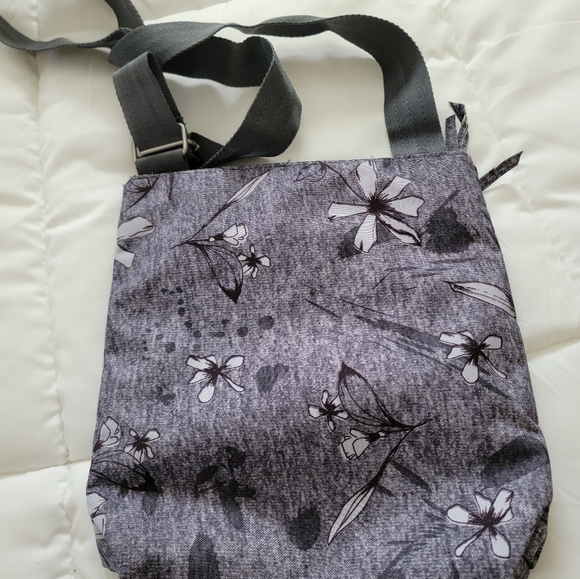 Purse - Picture 2 of 2